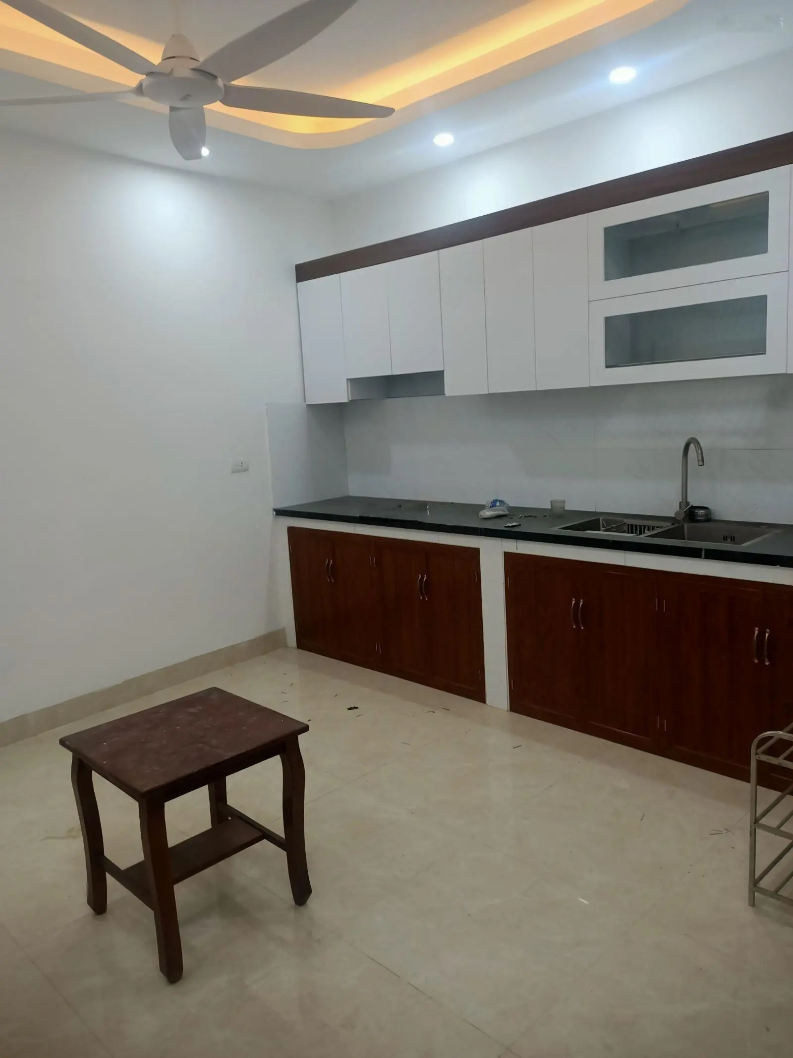 1.8 tỷ 66m2 nhà mới xây ở luôn, 60m ra bãi đậu xe, trước nhà ngõ 2.5m. QH 2025 chuyển sang đất ở