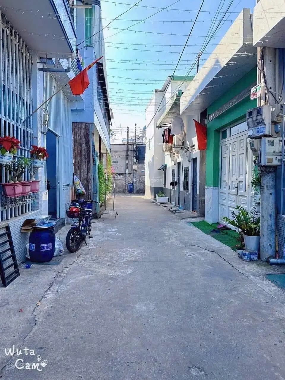 Nhà SC cấp 4 gác lửng. Dĩ An. Đt: 52m2 thiết kế 2pn... Đường trước nhà xe hơi 7 chỗ Trần Quý cáp vô