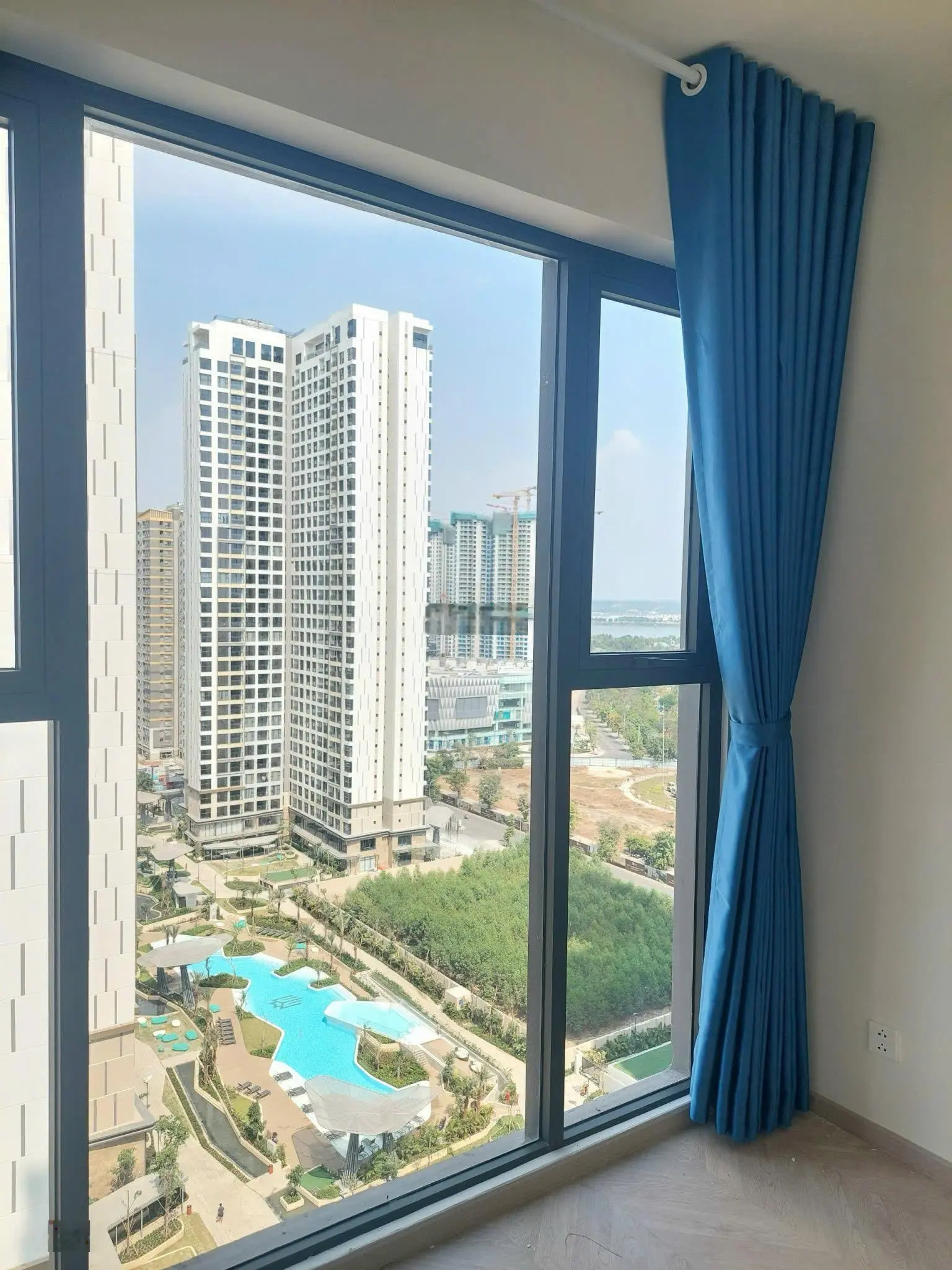 Chỉ 4tỷ4 Sở hữu Căn Góc 2 phòng ngủ Masteri Centre Point trong Vinhomes Q9