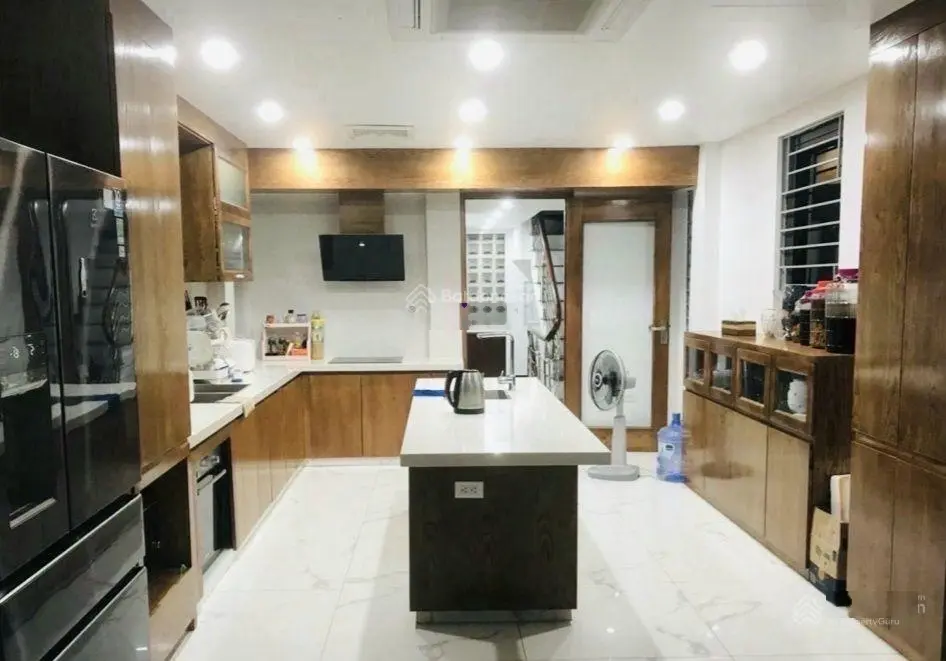 Bán tòa 8 tầng thang máy mặt phố quận Hai Bà Trưng - vỉa hè - lô góc. 60m2x8T - hs 60tr/tháng