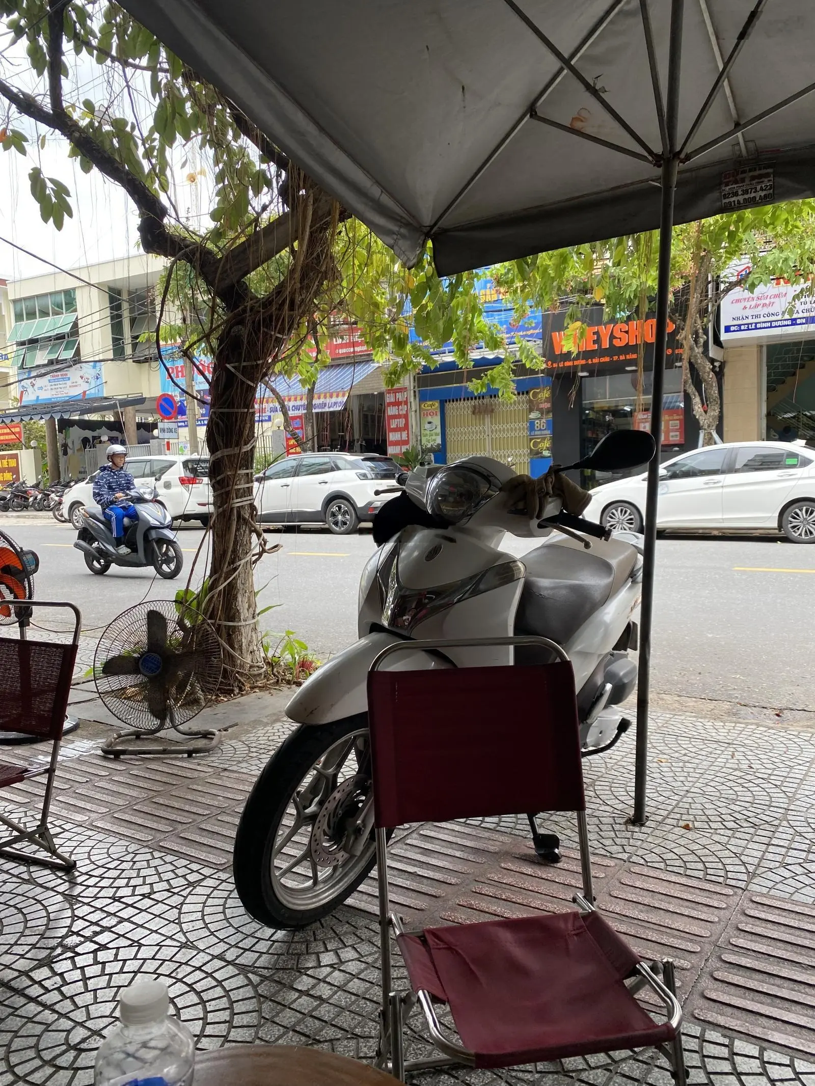 HUỲNH THÚC KHÁNG VỊ TRÍ GẦN CẦU RỒNG
