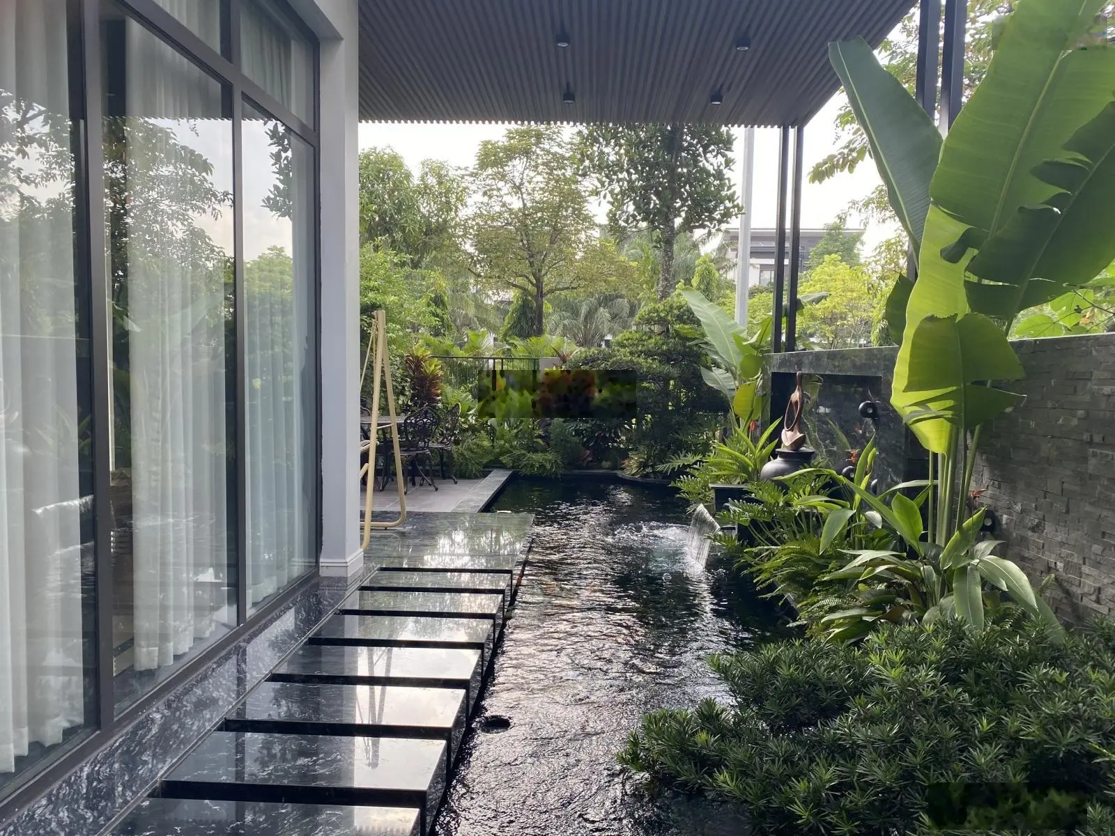 Người nhà em cần bán căn BT 244m2. Khu Compound khép kín đáng sống nhất!!!! Giá công khai 160tr/m2