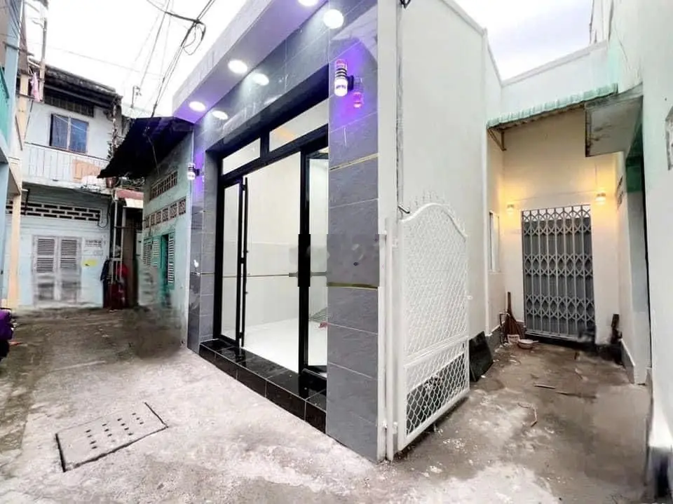 Nhà mới Phường 7 nhập hộ khẩu, cách đường Giồng Dứa 20m‼️