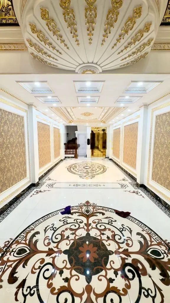 Nhà đẹp ở ngay phố Bồ Đề 96m2 5 tầng - ô tô 7 chỗ ngủ trong nhà về ở cực sướng - chỉ 15 tỷ