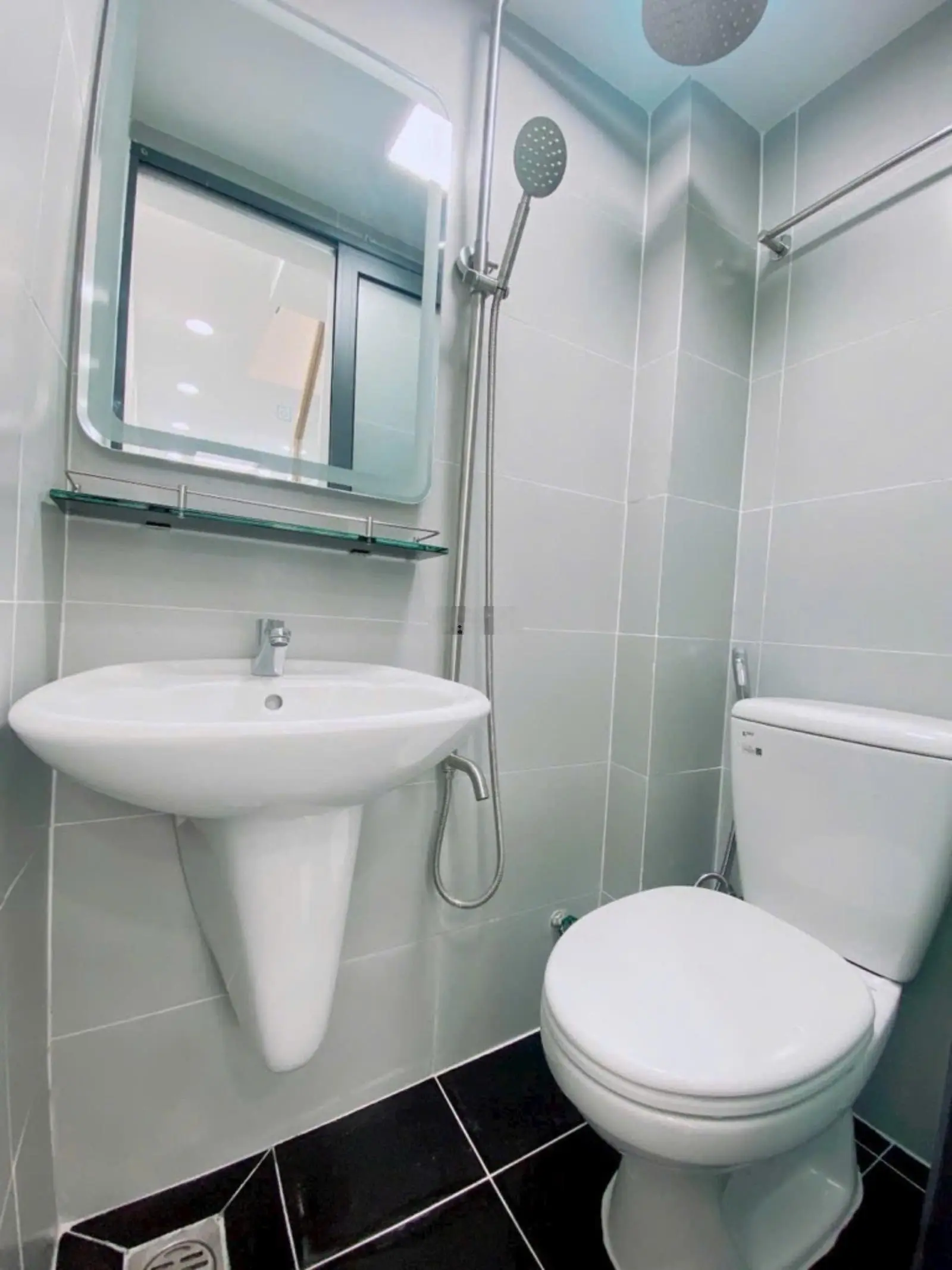 Bán nhà nhỏ phú nhuận dưới 2 tỷ huỳnh văn bánh dtsd 23m2 3 tầng hcđ