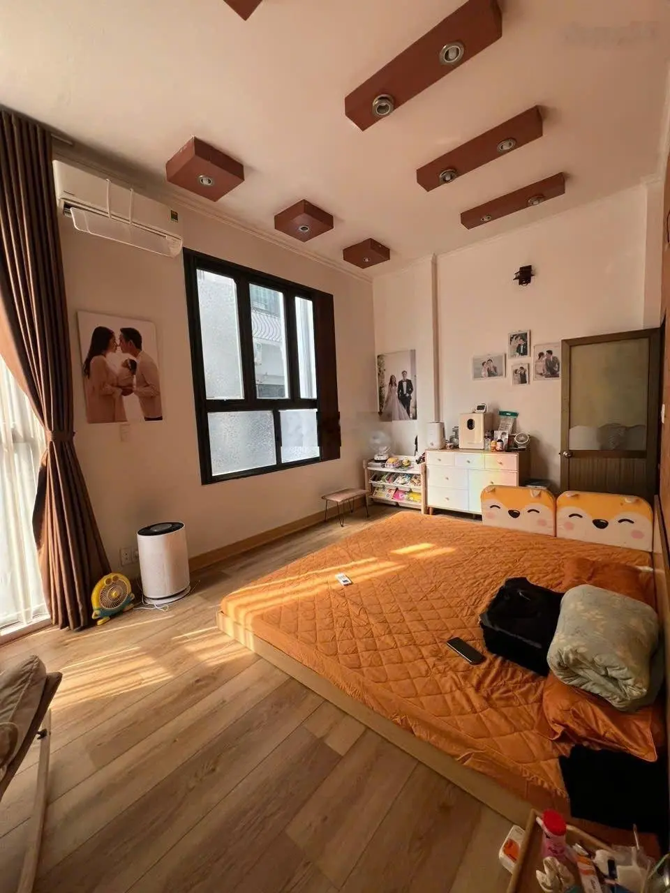 Bán nhà chính chủ Lạc Long Quân, Tây Hồ, 3 tầng, 50m2, mặt tiền 5m, ngõ thông, kinh doanh tốt