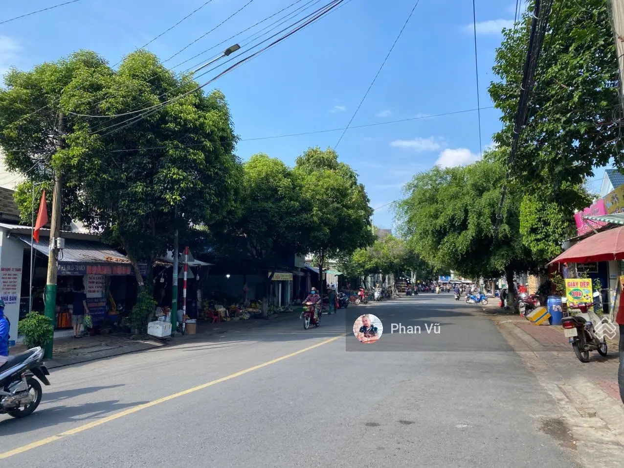 Bán Nhà ngay Chợ Dĩ An, Đường Nguyễn Thái Học,, 516m2, thu nhập 25tr/th. Lh: 0909.290.286