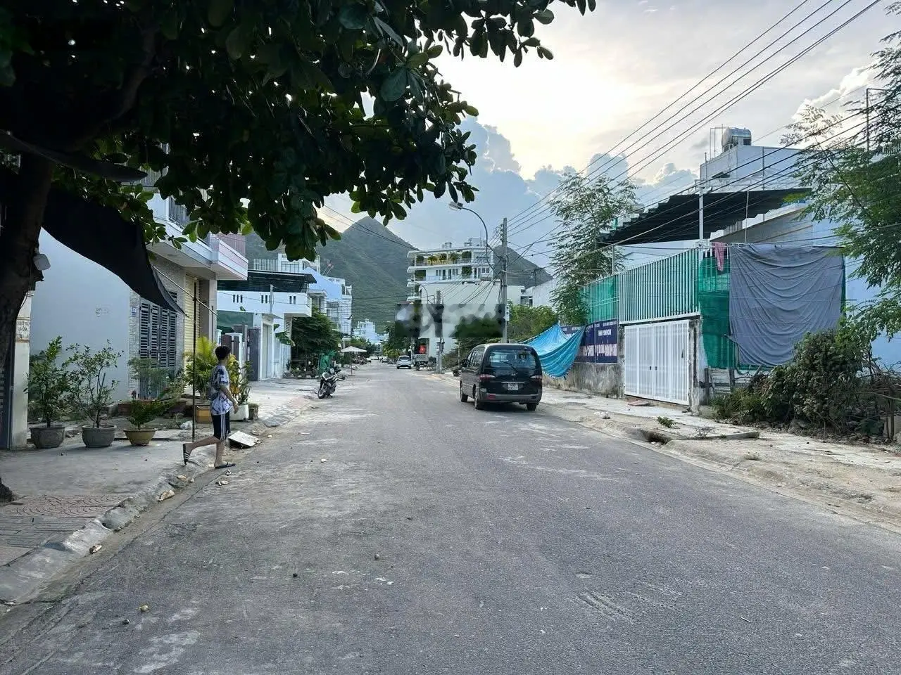 Cần bán khách sạn gần bến du thuyền nha trang