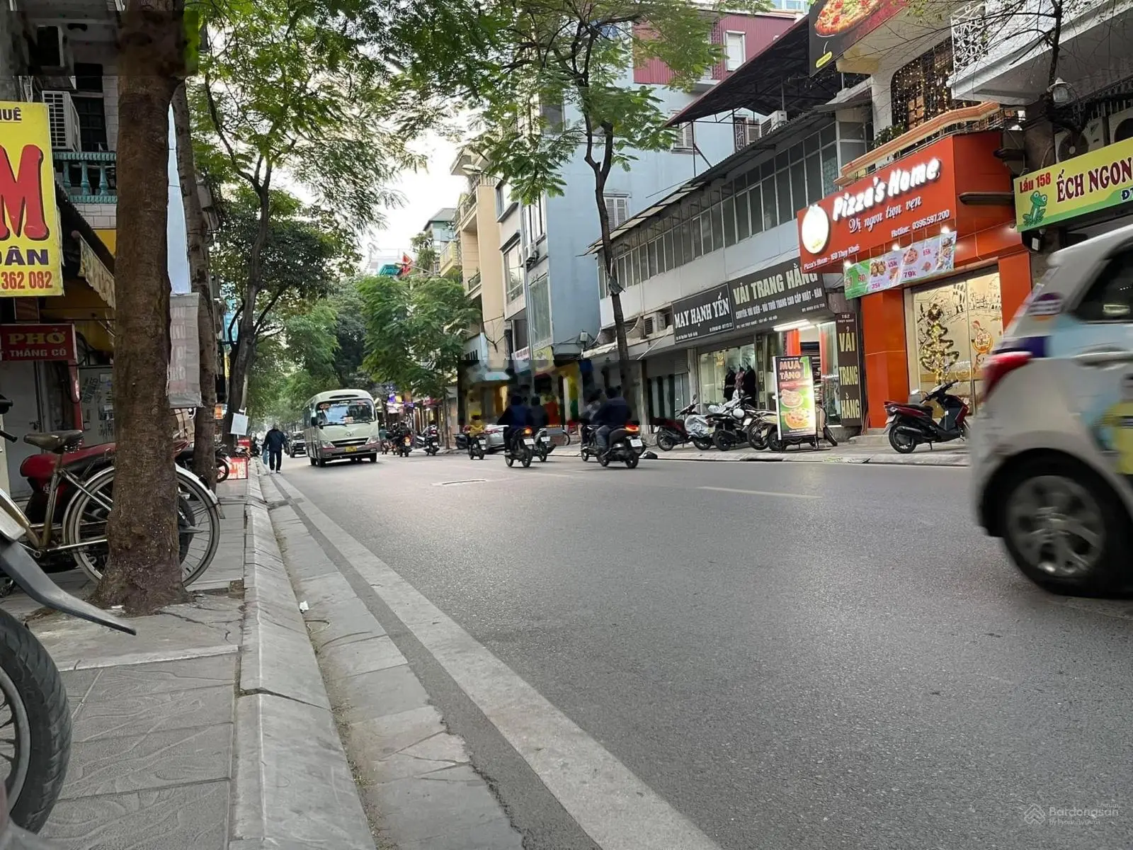 Tôi bán nhà mặt phố Phạm Ngọc Thạch Đặng Văn Ngữ 5T 2 mặt đường lớn giá hơn 24 tỷ