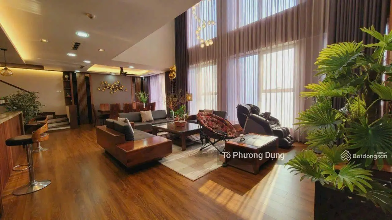 Bán căn hộ penthouse Eco Green - DT 200m2 - full nội thất cao cấp - sổ đỏ trao tay vào ở ngay