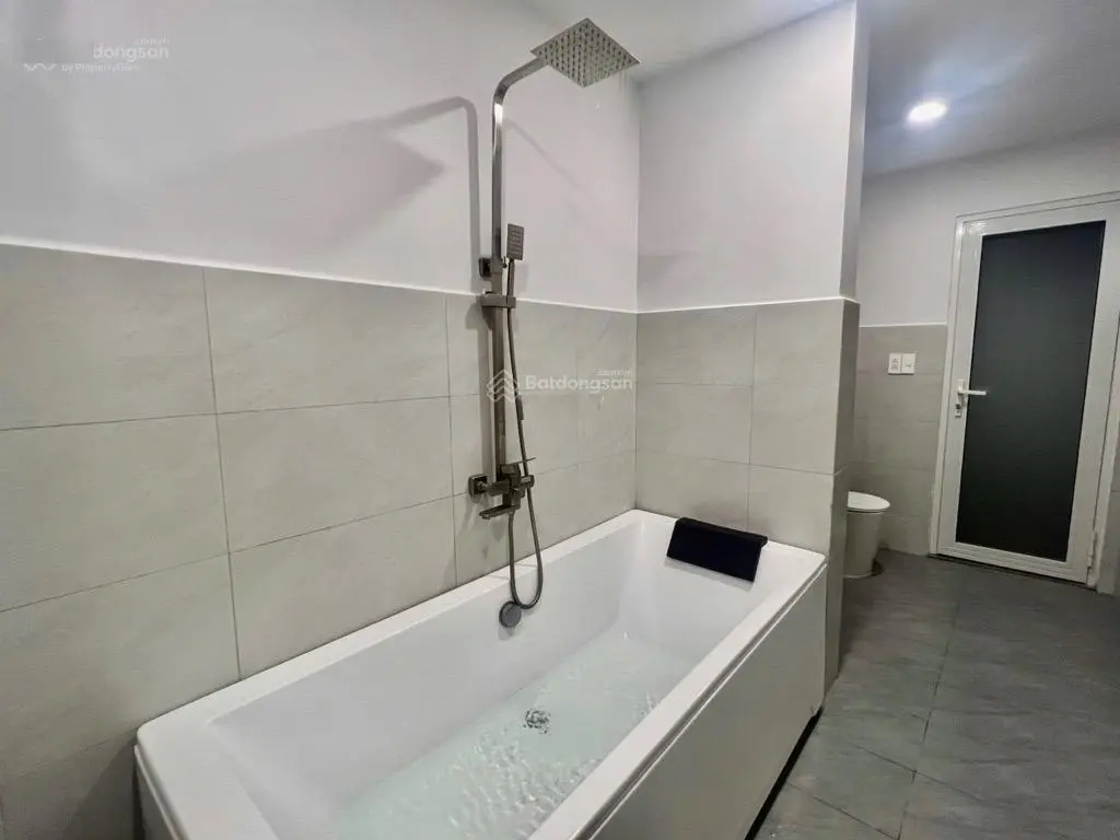 Bán nhà Vĩnh Hội Quận 4 - hẻm ôtô - 4 tỷ nhỉnh - 5 Tầng - 36m2 - khu dân trí cao an ninh