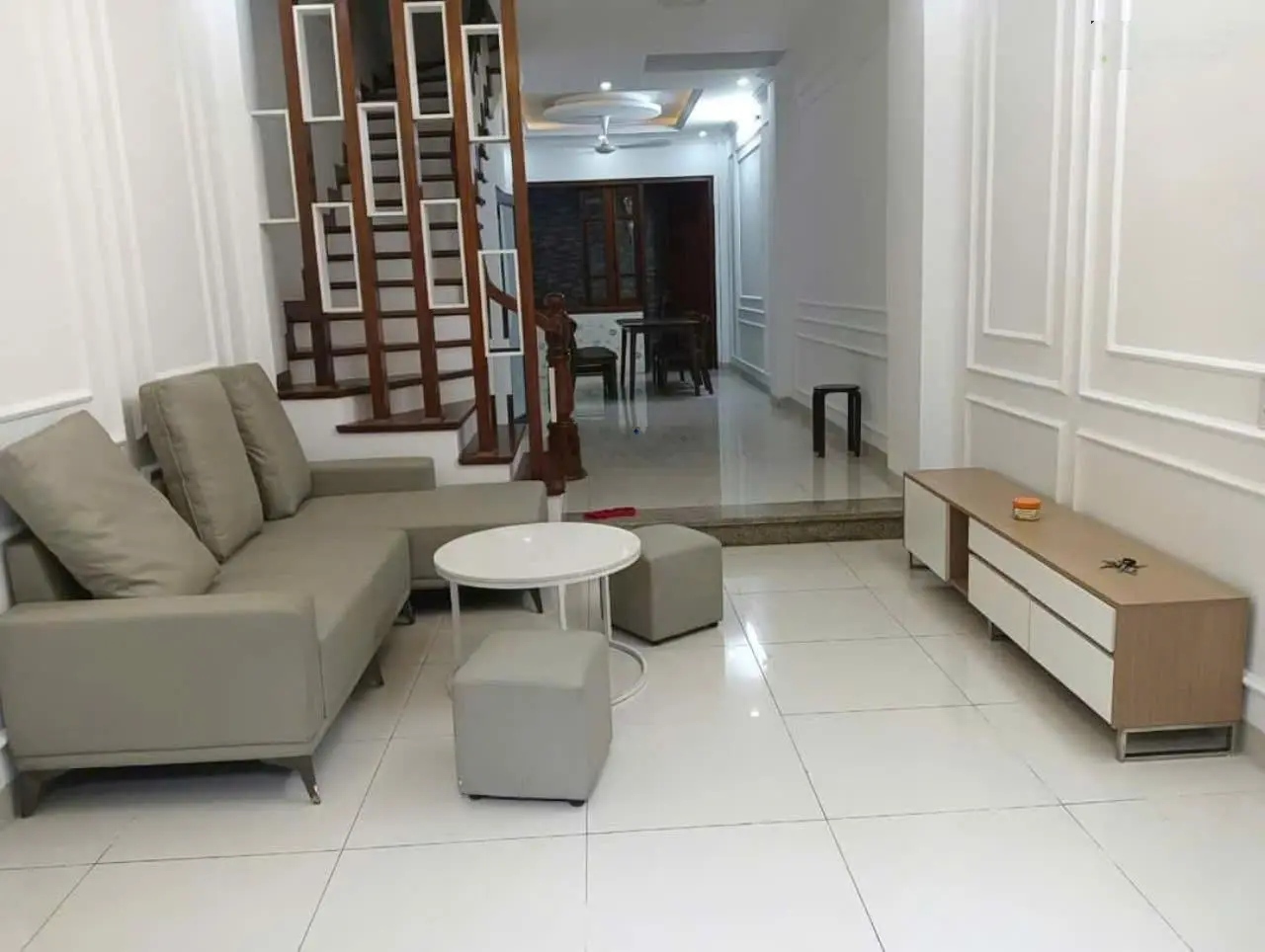 Siêu phẩm phố Võ Chí Công, gần phố, gần ô tô, lô góc 60m2*5 tầng.
