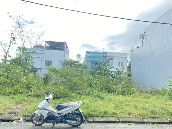 Chính chủ bán lô đất đường khái tây 5 ( kẹp đường luồng ) - hoà quý .