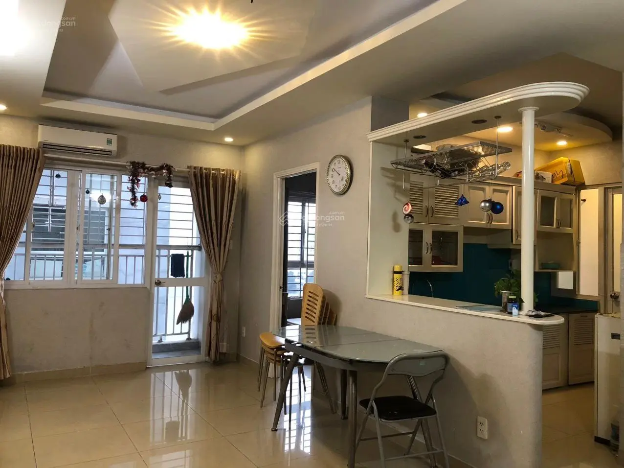 Bán căn hộ 155 Nguyễn Chí Thanh, Quận 5, 60m2, 2PN, có sổ, giá 3tỷ25, LH 0974 996 *** Trung