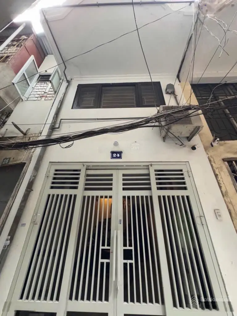 Bán nhà phố Thịnh Quang Đống Đa - dân xây - gần phố - 6 ngủ - cho thuê 20tr/ tháng - 6.5 tỷ - 31m2