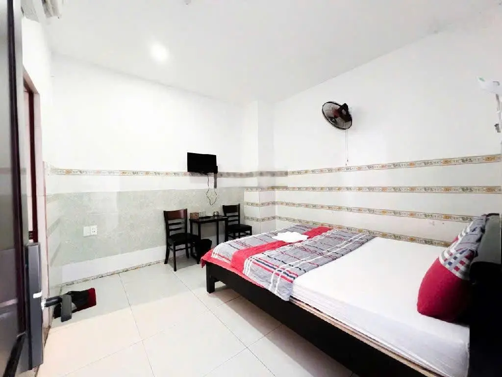 Nhà bán siêu vip - Đồng Khởi nhỉnh 10 tỷ - khách sạn 4 tầng - 20 phòng - LN 60tr/tháng