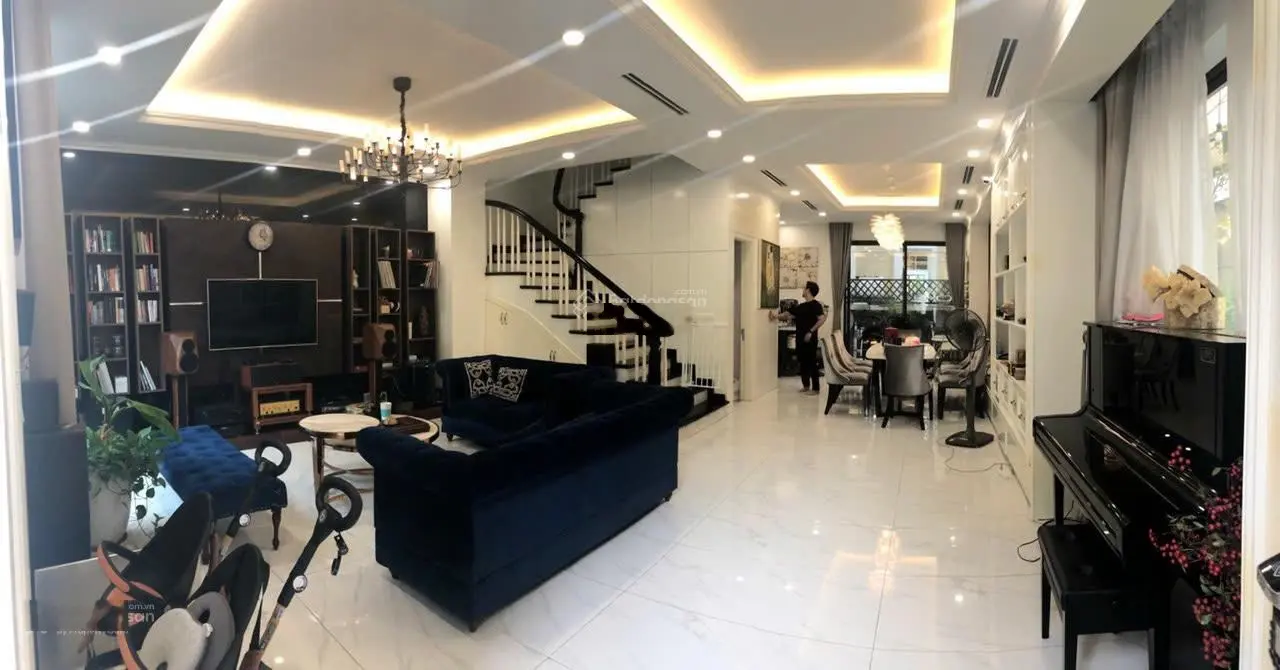 Song lập Anh Đào 164m2 hoàn thiện đẹp. Tọa lạc vị trí đường thông của dự án. Gía chỉ 4x tỷ