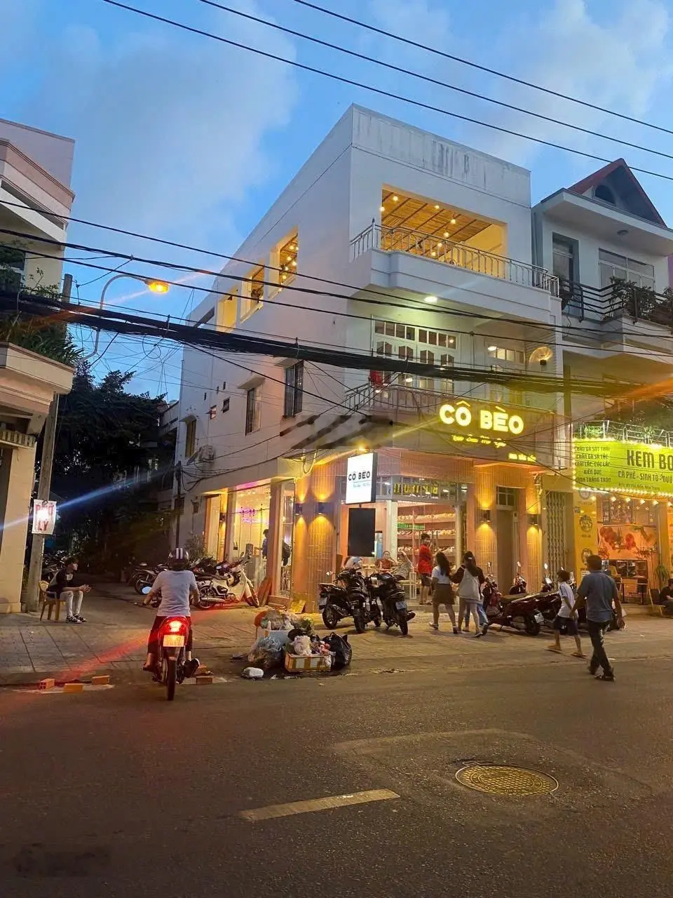 Chỉ với 12 Tỷ có ngay nhà 3 tầng MT đường Vân Đồn - TTTP Nha Trang, cách biển 1km, dòng tiền 24tr/T