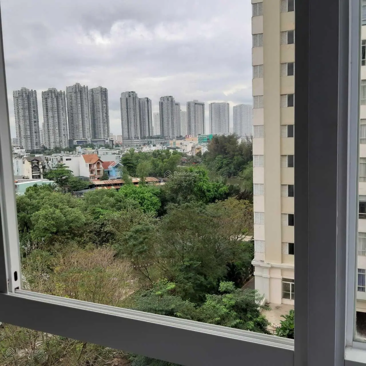 Bán căn hộ sky garden 3 dt 71m2 có 2pn 2wc giá 4.05 tỷ L 0903 113 ***