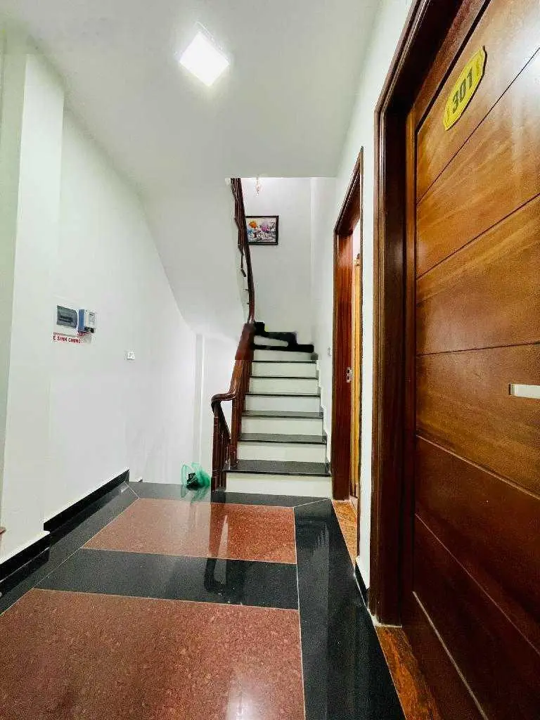 Bán nhà đẹp Nam Đồng, ô tô gần, an sinh đỉnh, nhà đẹp nội thất xịn, ở + cho thuê, 45m2 chỉ 6.3 tỷ
