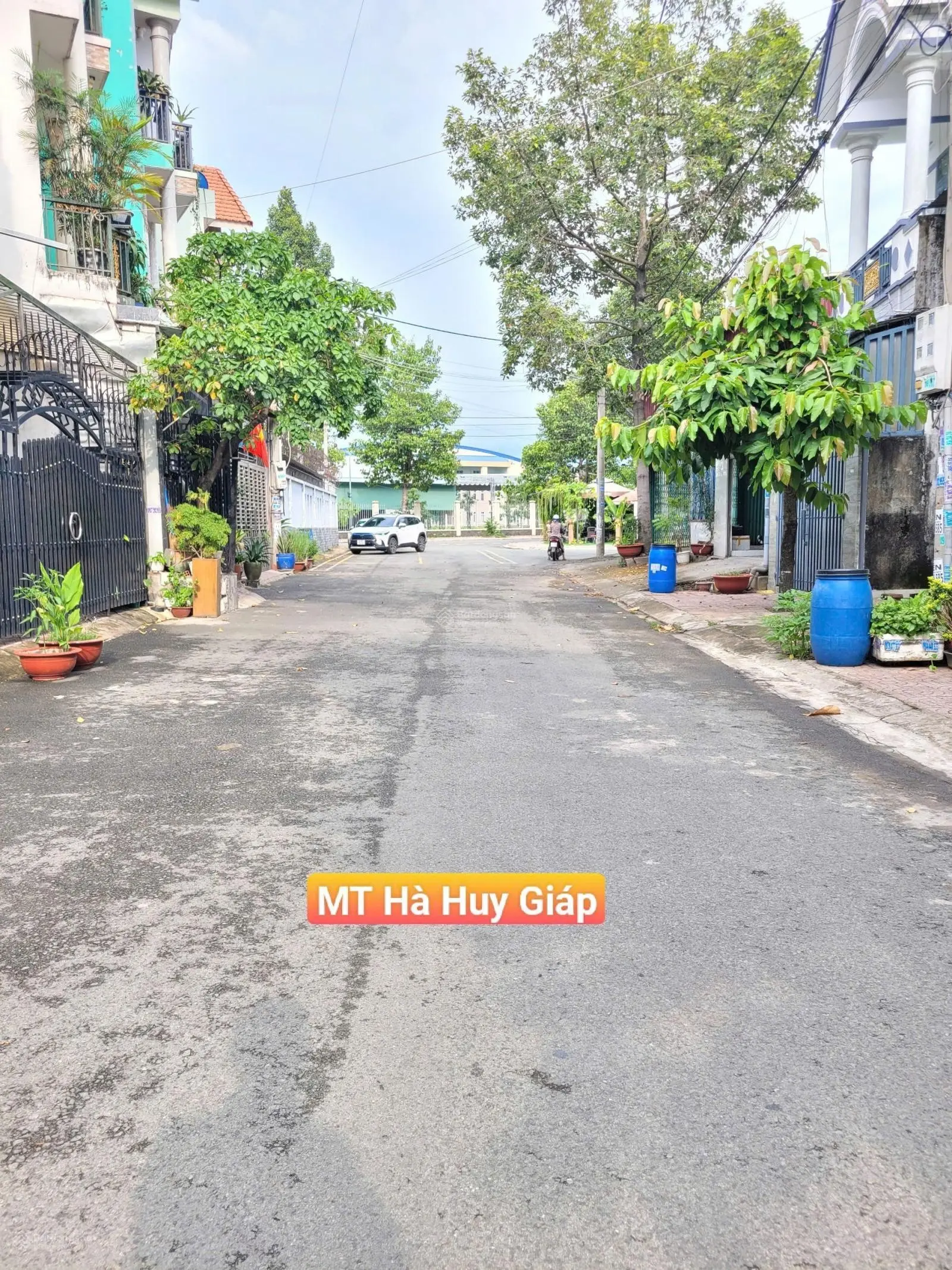 Nhà Cấp 4 Đường Ô Tô, 2 Mặt Tiền Trước Sau, Gần Chợ Dĩ An 1, Quá Rẻ