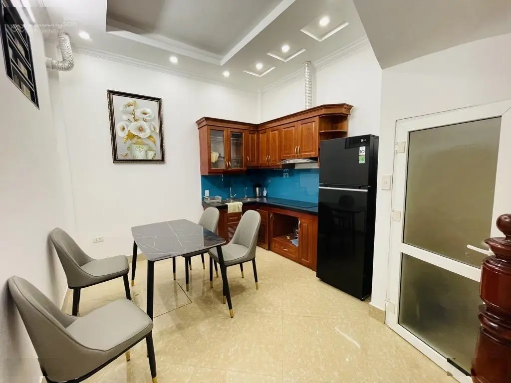 Bán nhà phố Bạch Mai, giá sốc chỉ 6,7 tỷ, 40m2, 4PN, ngõ rộng 3.5m. LH: 0779 548 ***
