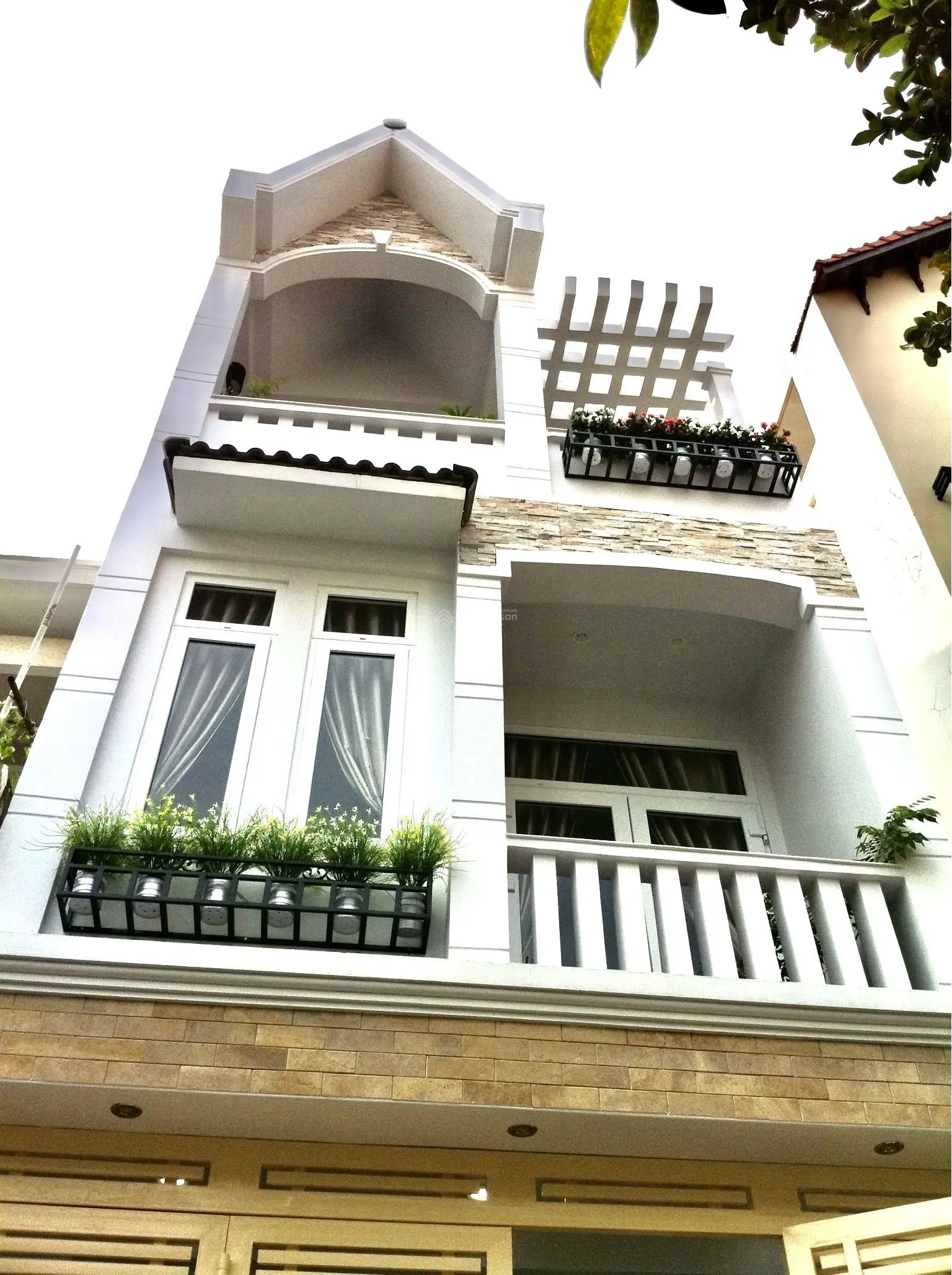 Bán nhà HXH ngay Phổ Quang gần Novaland khu sang, DT 3,6x10m, 2 tầng, cho thuê 20 triệu/tháng