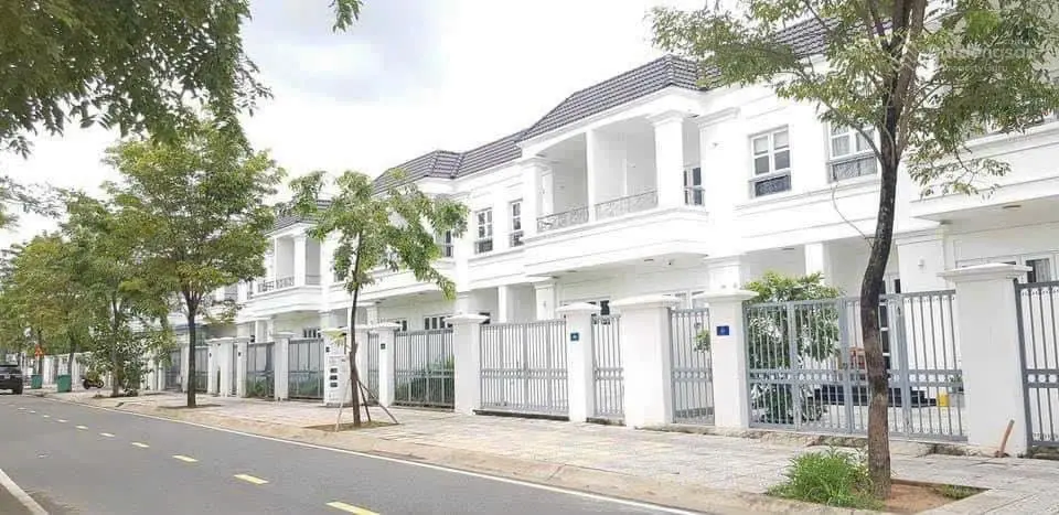 Bán Nhà 1 trệt 1 lầu, 135m2 dự án Thăng Long Home Hiệp Phước giá tốt nhất hiện tại