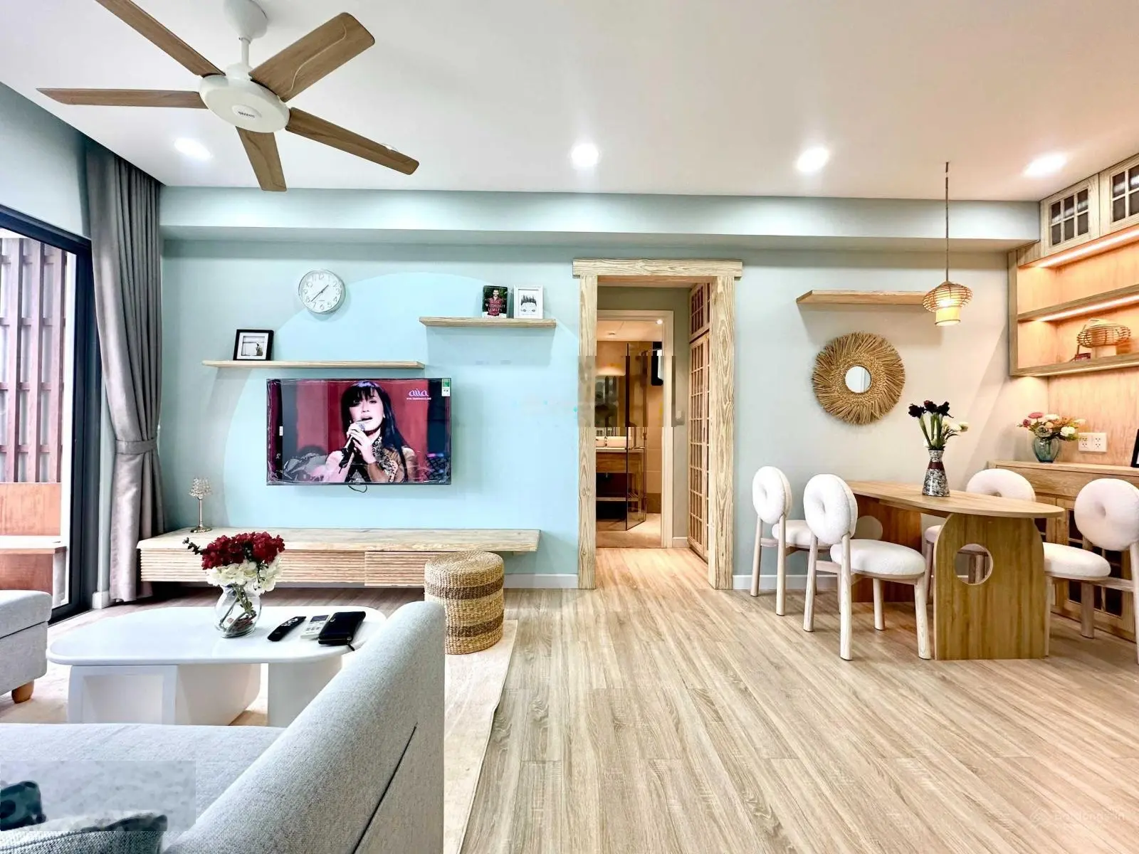 Kẹt tiền cần bán chung cư Topaz Garden, DT 62m2, 2PN, 2WC, giá 2.3 tỉ. Lh em 0931 177 *** Ngọc