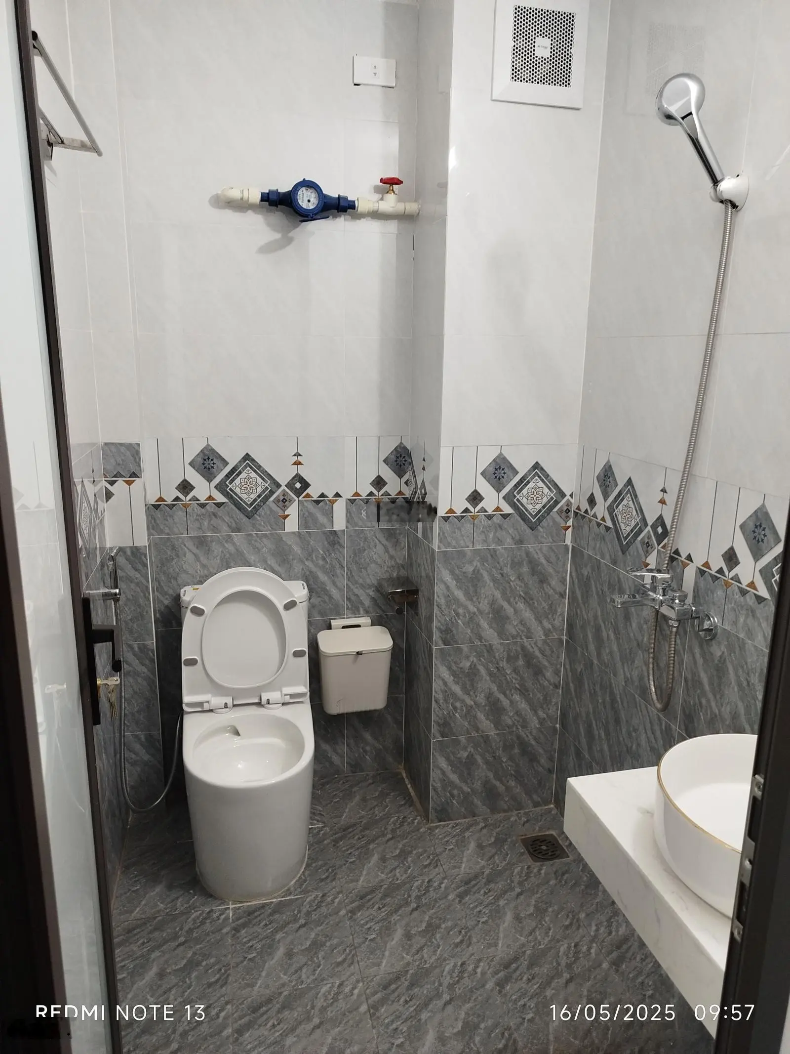 Bán Nhà riêng tại Đường Xuân La, 13,35 tỷ, 42m2, 4PN, 5WC, 4 tầng