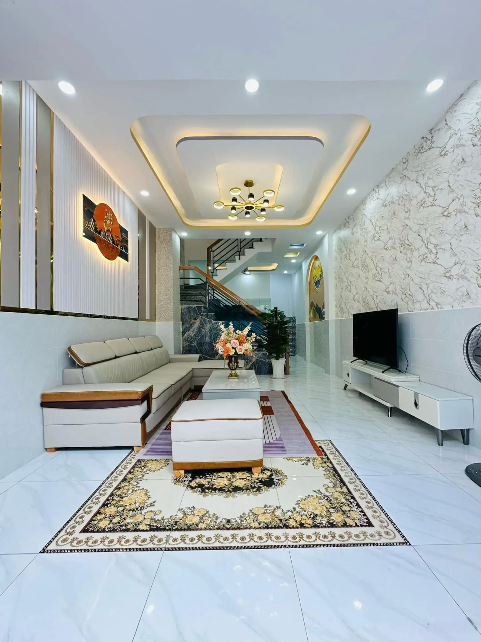 Hàng săn tháng này Trần Ngọc Lên,P.Định Hòa TP. Thủ Dầu Một,BD .DT 99m2/3tỷ120,sổ hồng riêng