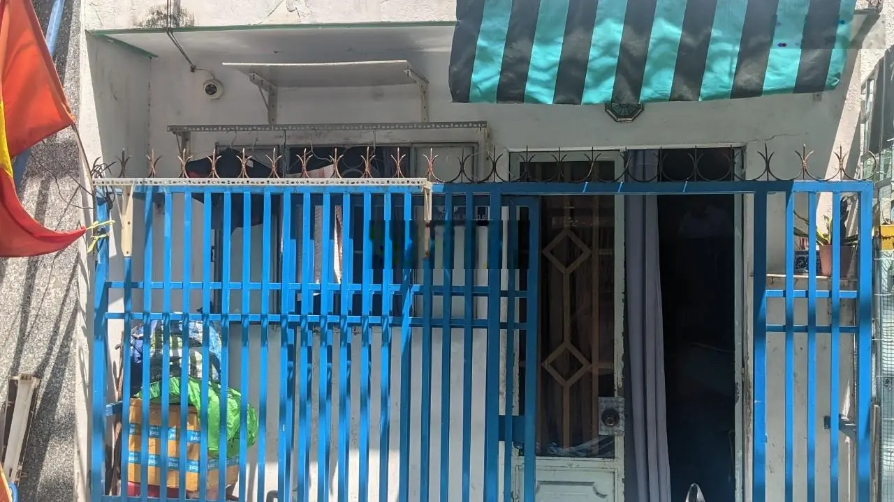 Nhà đường xe hơi khu Tên Lửa (3,8 x 22m) - CN 82m2 - tiện xây mới - cách Aeon 5 phút