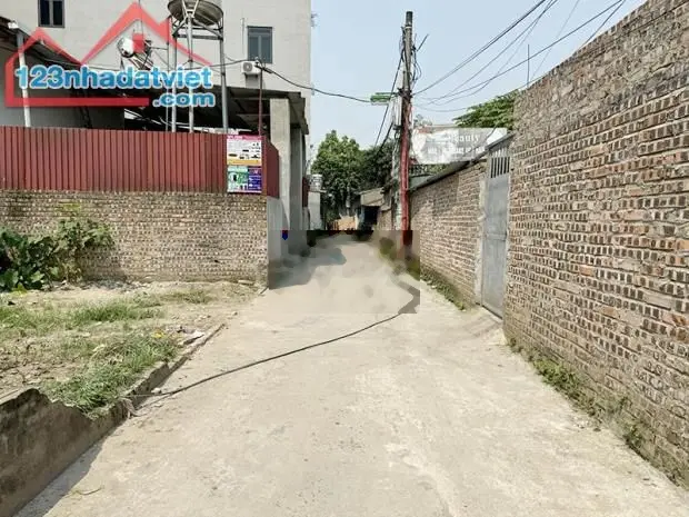 Bán Đất 40m2 tại Đồng Mai, Hà Đông với mặt tiền rộng, ngõ đẹp