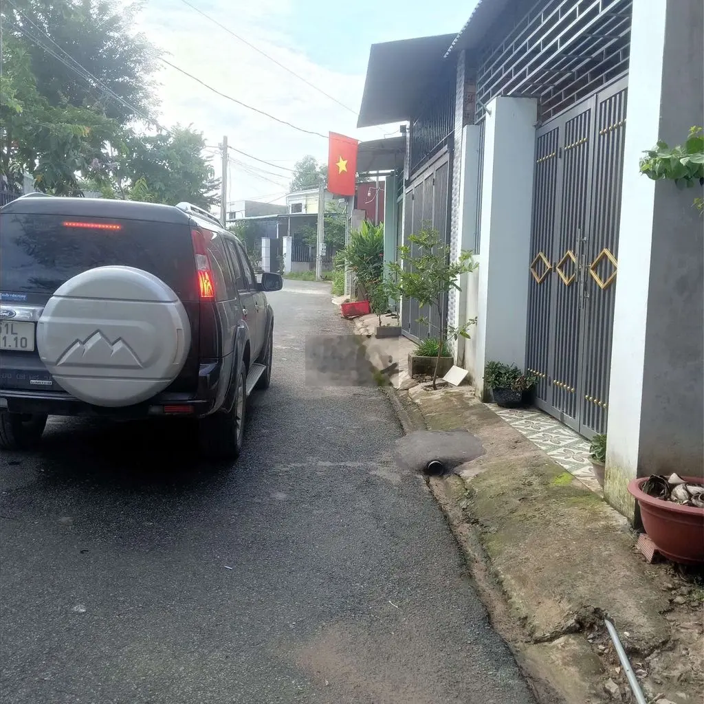 Chính chủ bán gấp đất ngộp kv Biên Hòa, dt 120m2, thổ cư, giá 550tr