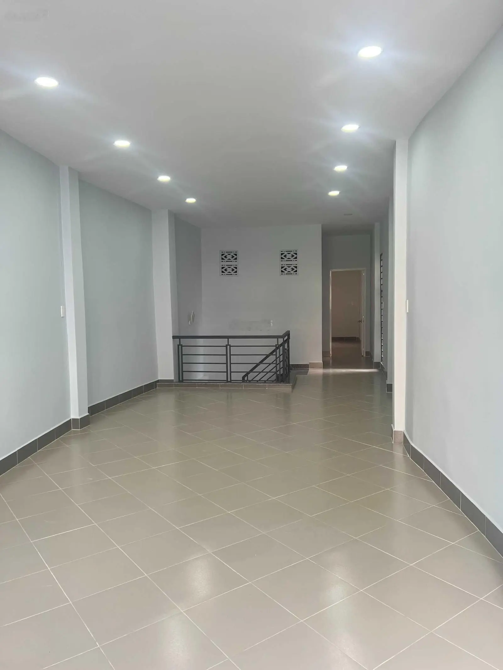 Bán nhà MT Lê Hồng Phong Quận 10 92,4m2 giá 29,5 tỷ