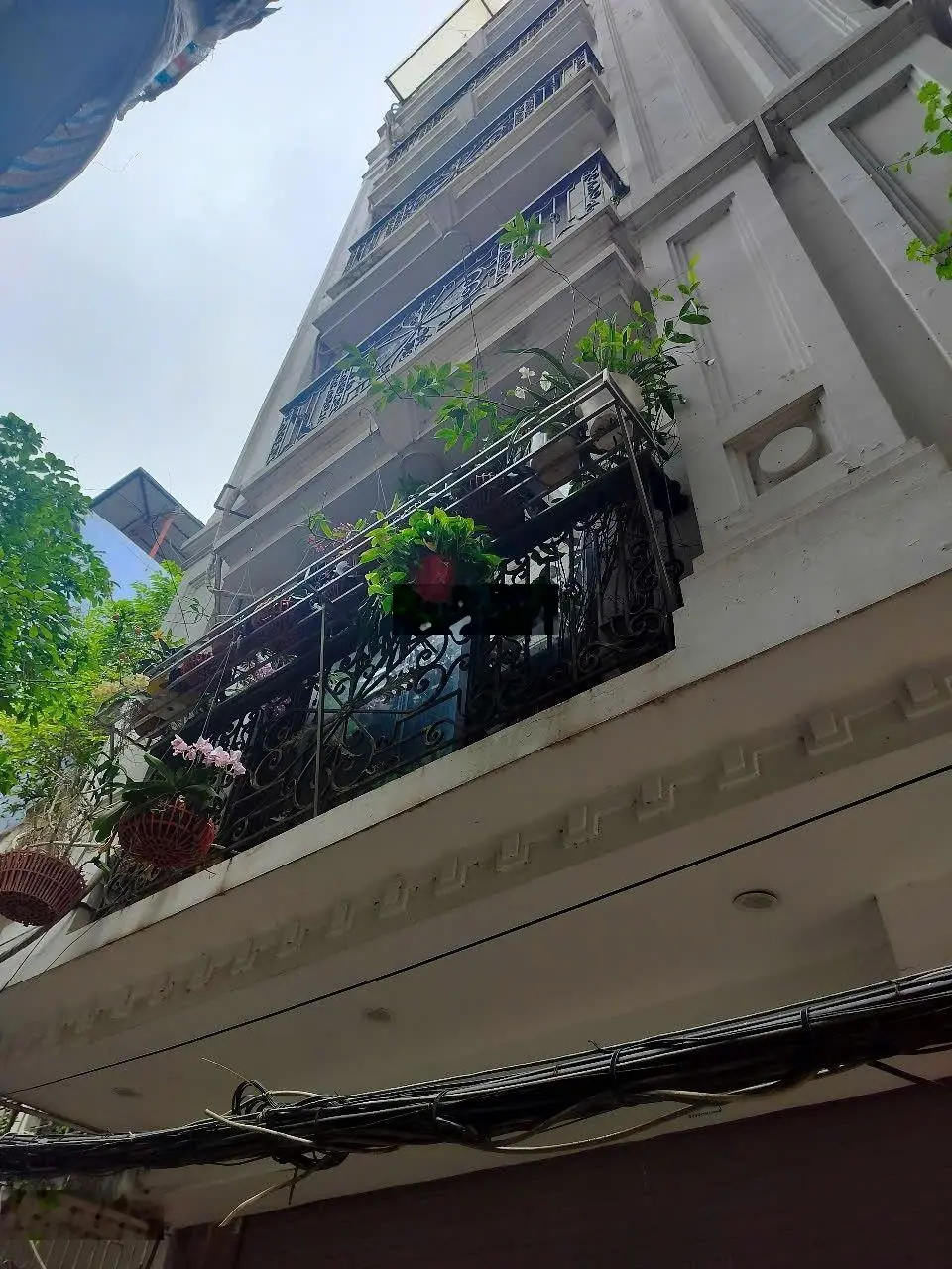 Bán nhà dân xây đường thái hà, đống đa. sổ hoa hậu - 2 view thoáng vĩnh viễn - oto vào nhà, sát phố