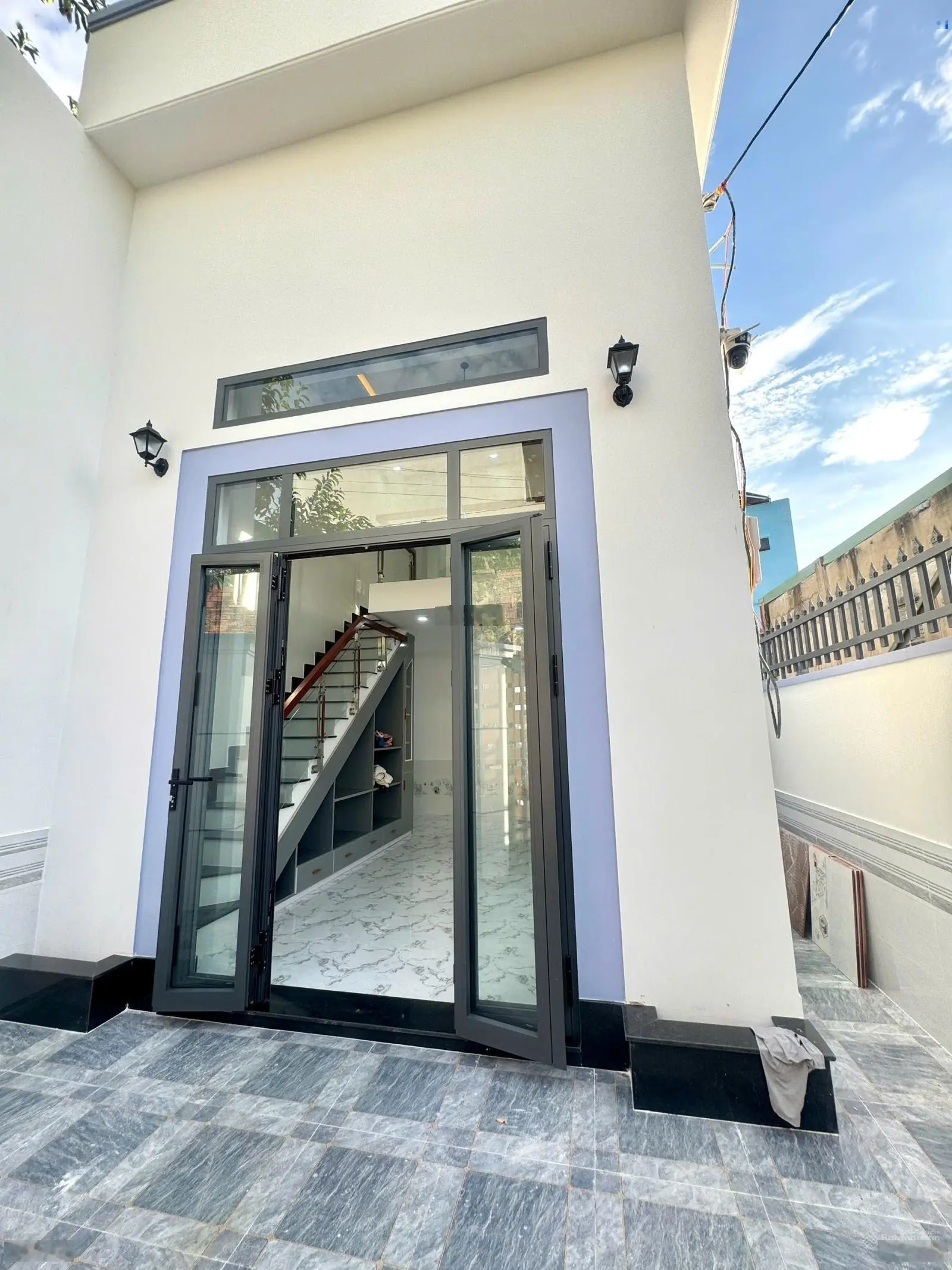 Chủ gởi bán nhà 1 trệt 1 lửng p.bửu long, 3pn, thổ cư 100%, 4,8x17=80m2, shr,huỳnh văn lũy vào 100m