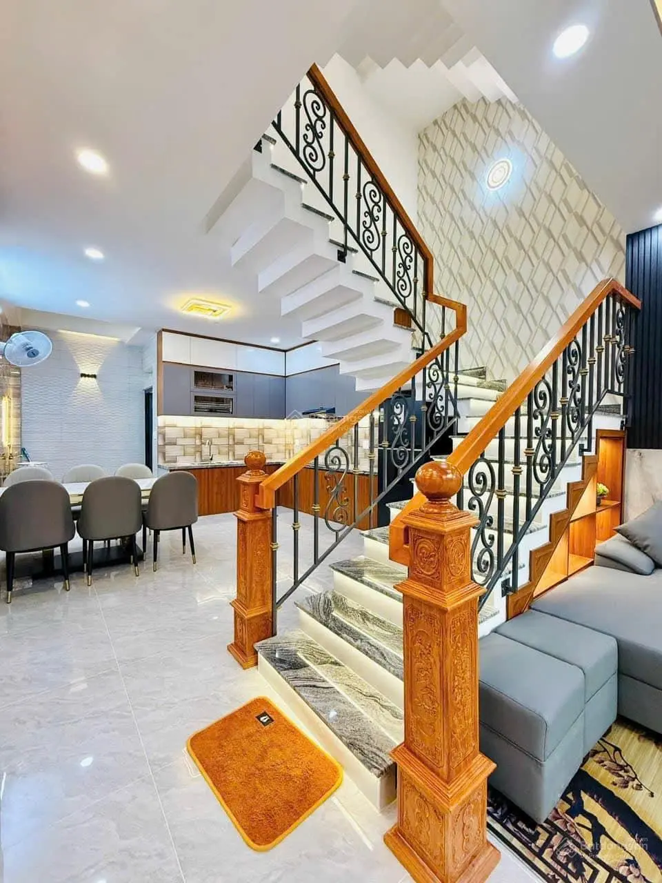 Làm giàu Với BDS tiềm năng | Bán gấp nhà Hoa Giấy, P7, Phú Nhuận 48m2 hẻm ôtô chính chủ