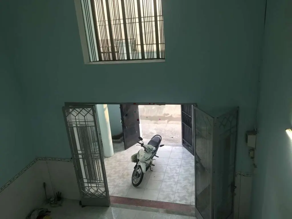 Nhà ở 5x15m, măt tiền Hậu Lân 5 ấp Hậu Lân xã Bà Điểm