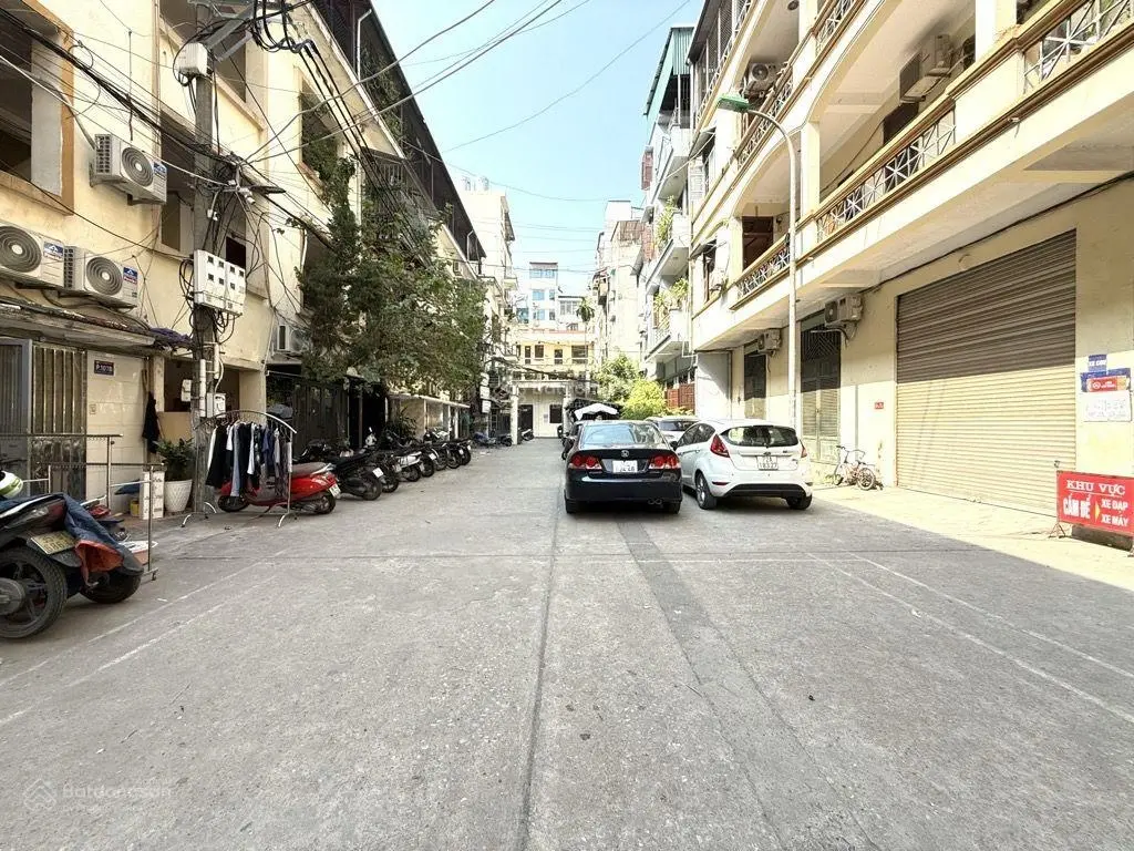 Chỉ 3.95 tỷ bạn có ngay CH TT ngay TT Đống Đa với DTSD: 90m2 nhà đẹp, 3 thoáng, full nội thất