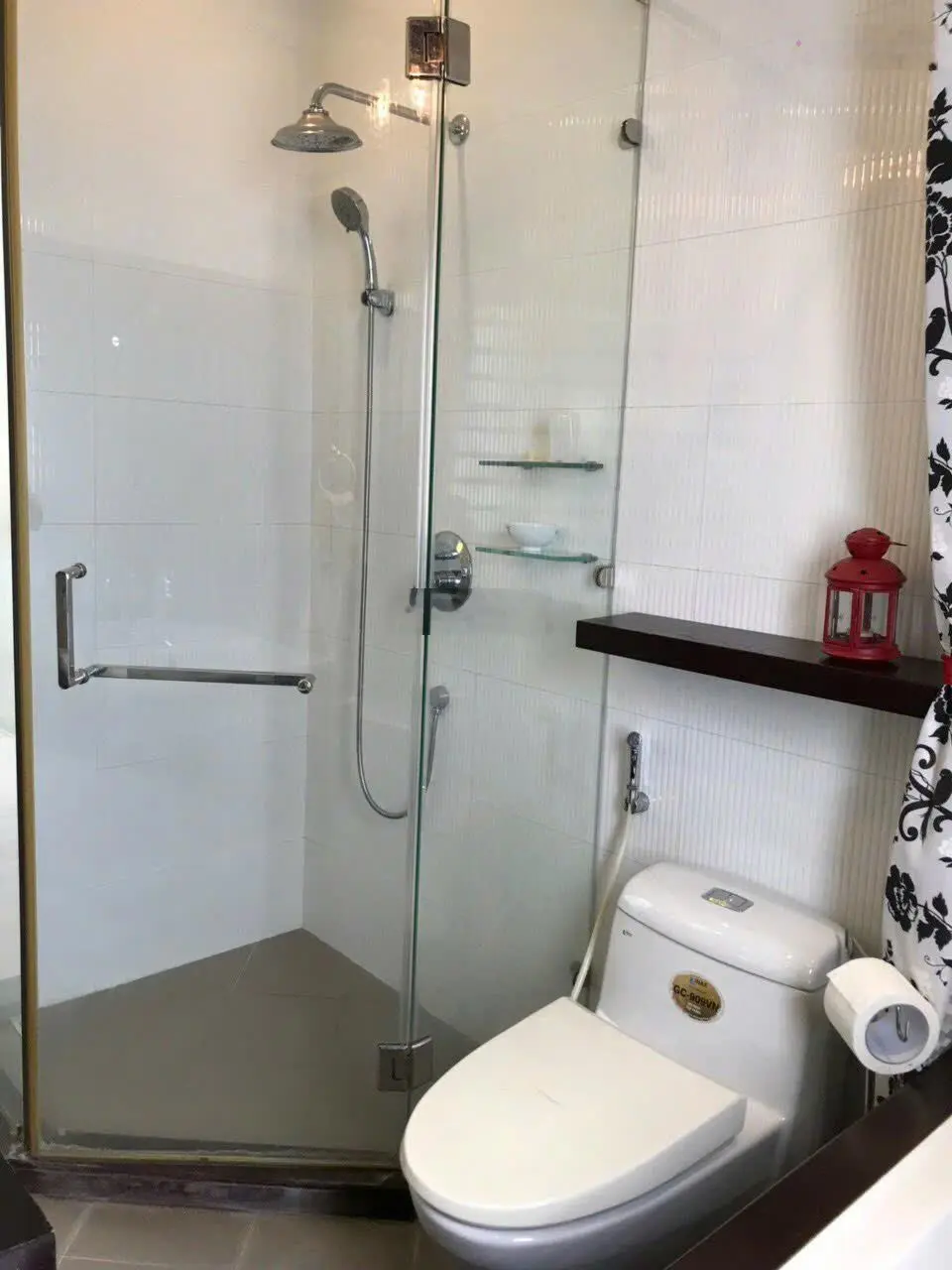 Bán nhà Đoàn Văn Bơ, Phường 10, Quận 4, 66m2, 5 tầng chỉ 8,1 tỷ TL