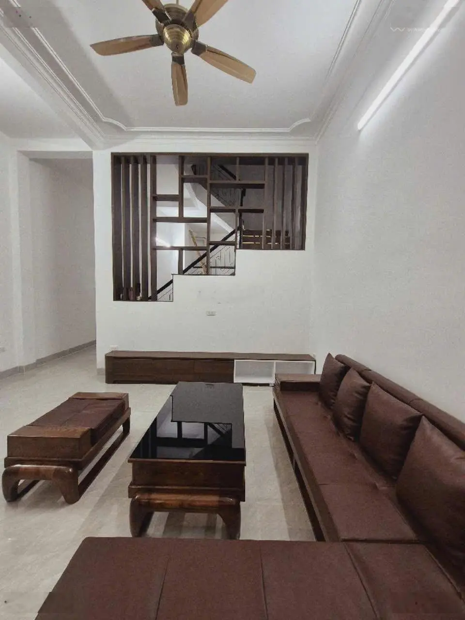 Bán nhà Hoàng Cầu Đống Đa DT 60m2 x 4 Tầng MT 4,8m ô chờ thang máygiá hơn 10 tỷ LH 0965 596 ***