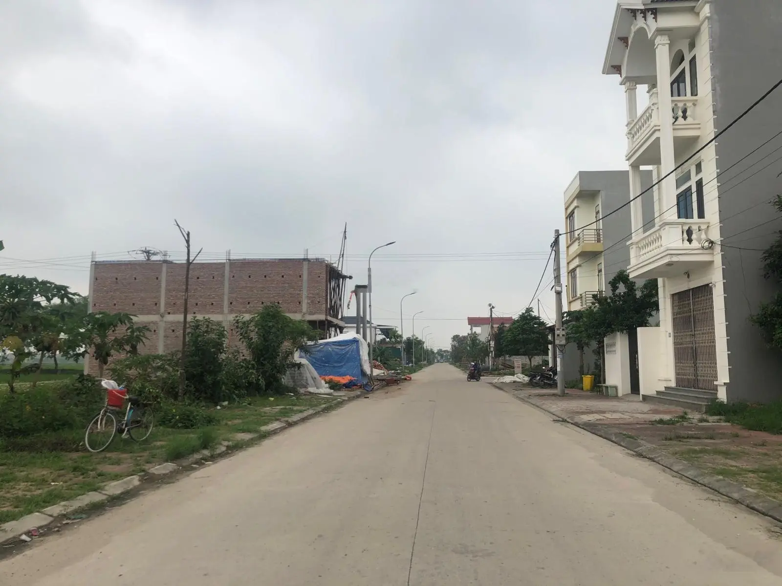Chính chủ cần bán lô 551 trục chính giãn dân Kim Đôi đường 16m rộng nhất khu giá tốt