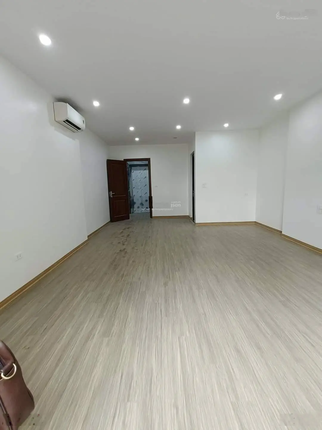 Trên 7 tỷ có nhà thang máy, Thanh Xuân, mặt ngõ 4m, kinh doanh tốt ngõ nông thông, 100m ra mặt phố