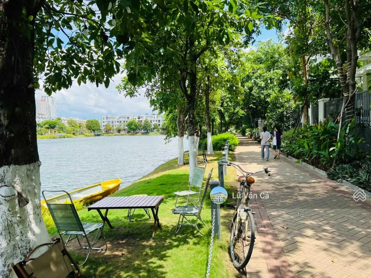 Bán gấp nhà phố Lakeview City 1 căn duy nhất full nội thất giá chỉ 13 tỷ 3 lầu 4PN LH 0907860179