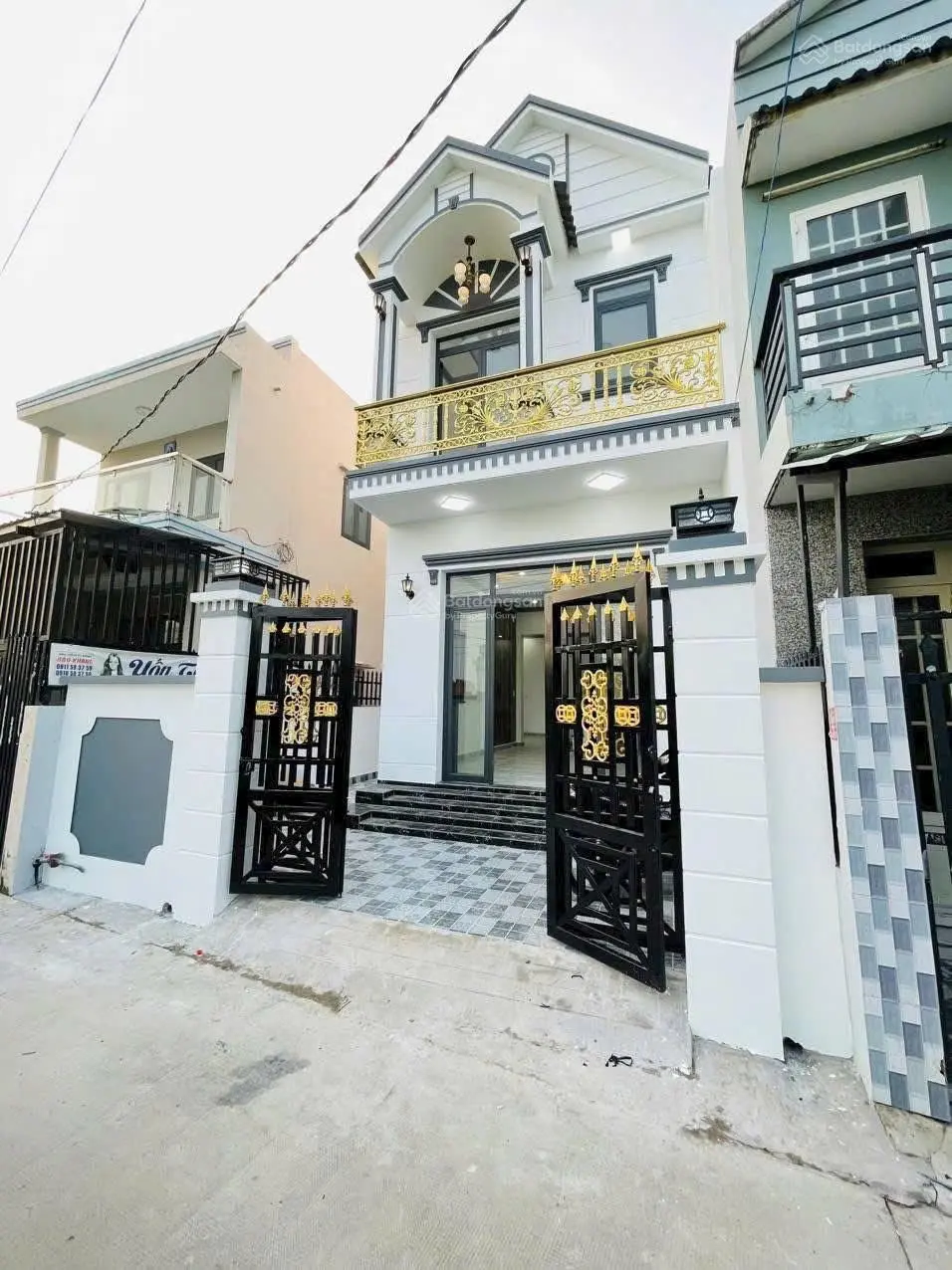 Nhà ngay trung tâm thị trấn Cần Giuộc, ngang 6m dài 15m, ô tô đậu trước sân