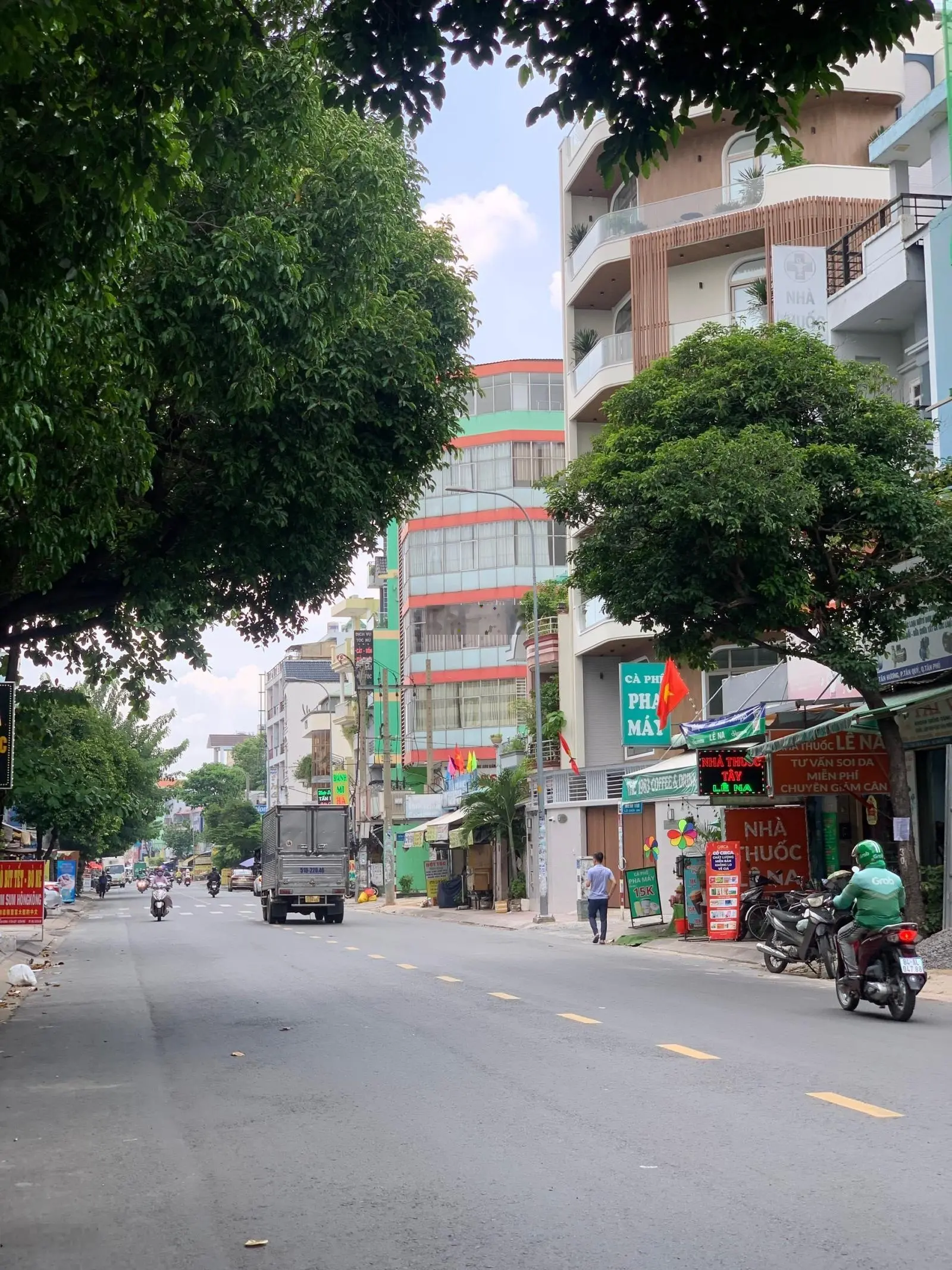 Bán nhà góc 2 mặt tiền tân hương quận tân phú