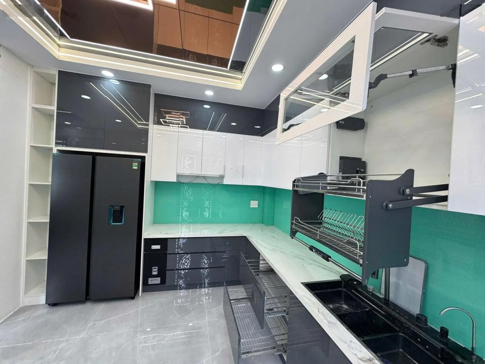 Căn góc siêu vị trí đường mã lò 4x14m nội thất cao cấp nhà xây 5 tầng mới giá chỉ 8.5 tỷ TL