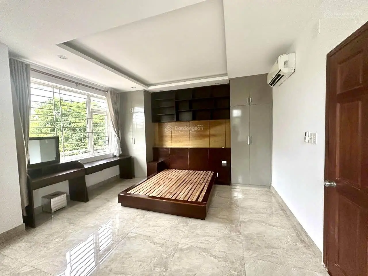 Cực sốc! Giảm 2 Tỷ bao giá toàn khu- Bán nhà 1T2L đường 10m sát Tô Ngọc Vân - Dt 145m2 ( ngang 10)