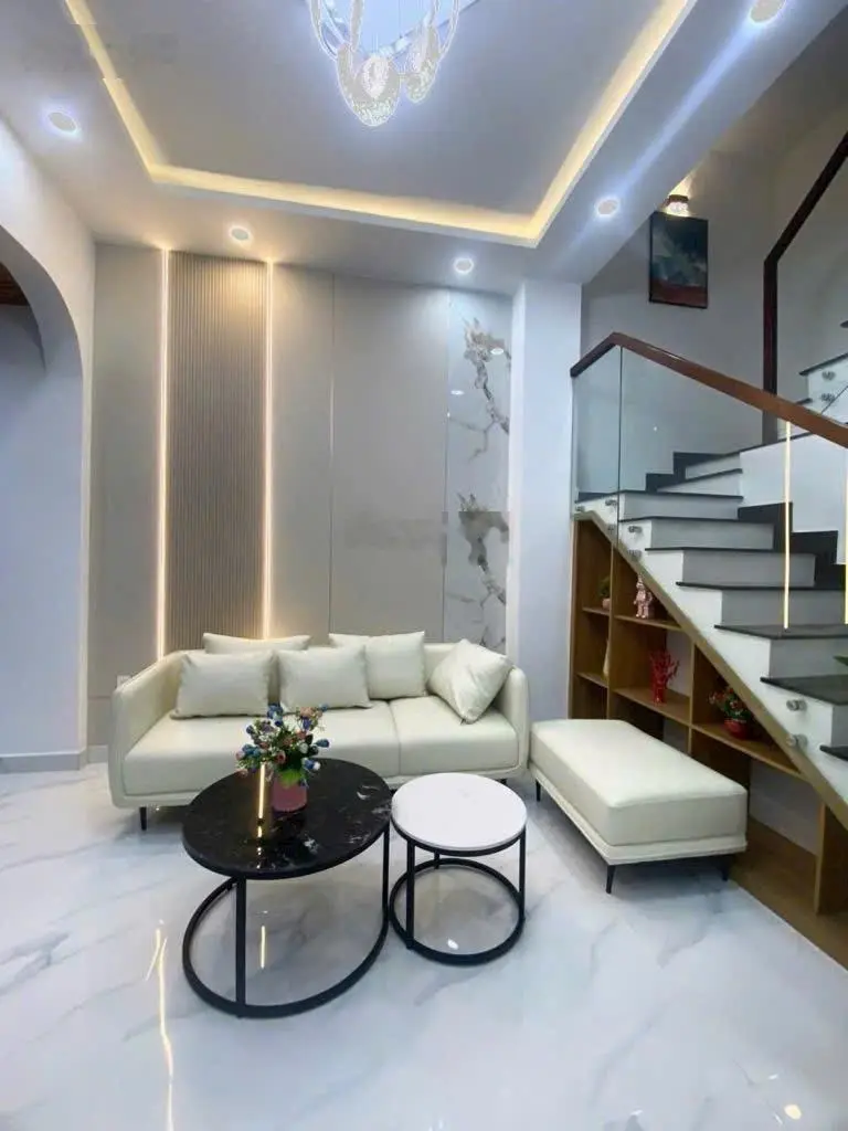 Nhà ngộp đường Vĩnh Viễn-P4-Q10 Giá 5tỷ3/76m2(5,5x15m) Đang cho Thuể 60tr/Tháng